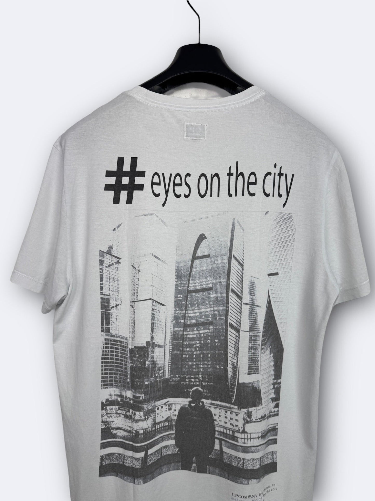 Tee-shirt "Eyes on the city" C.P. Company - L Casual Area