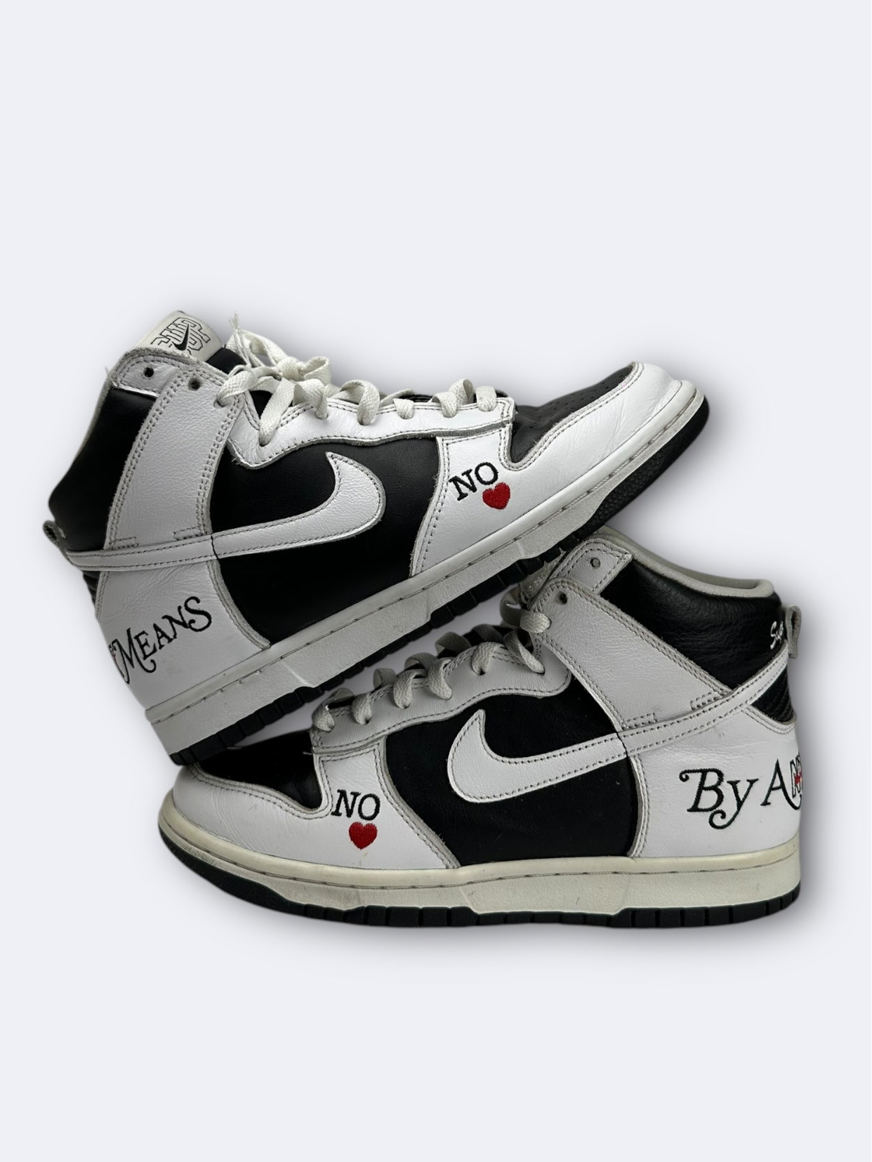 Supreme x Nike Dunk High SB "By Any Means" - 39 Casual Area