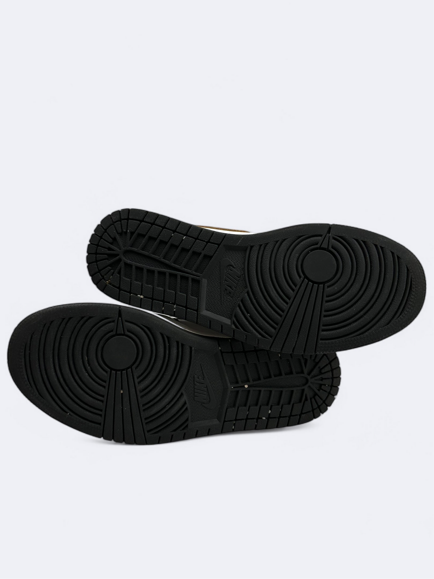 Air Jordan 1 Mid "Gold Patent" - 40 Casual Area