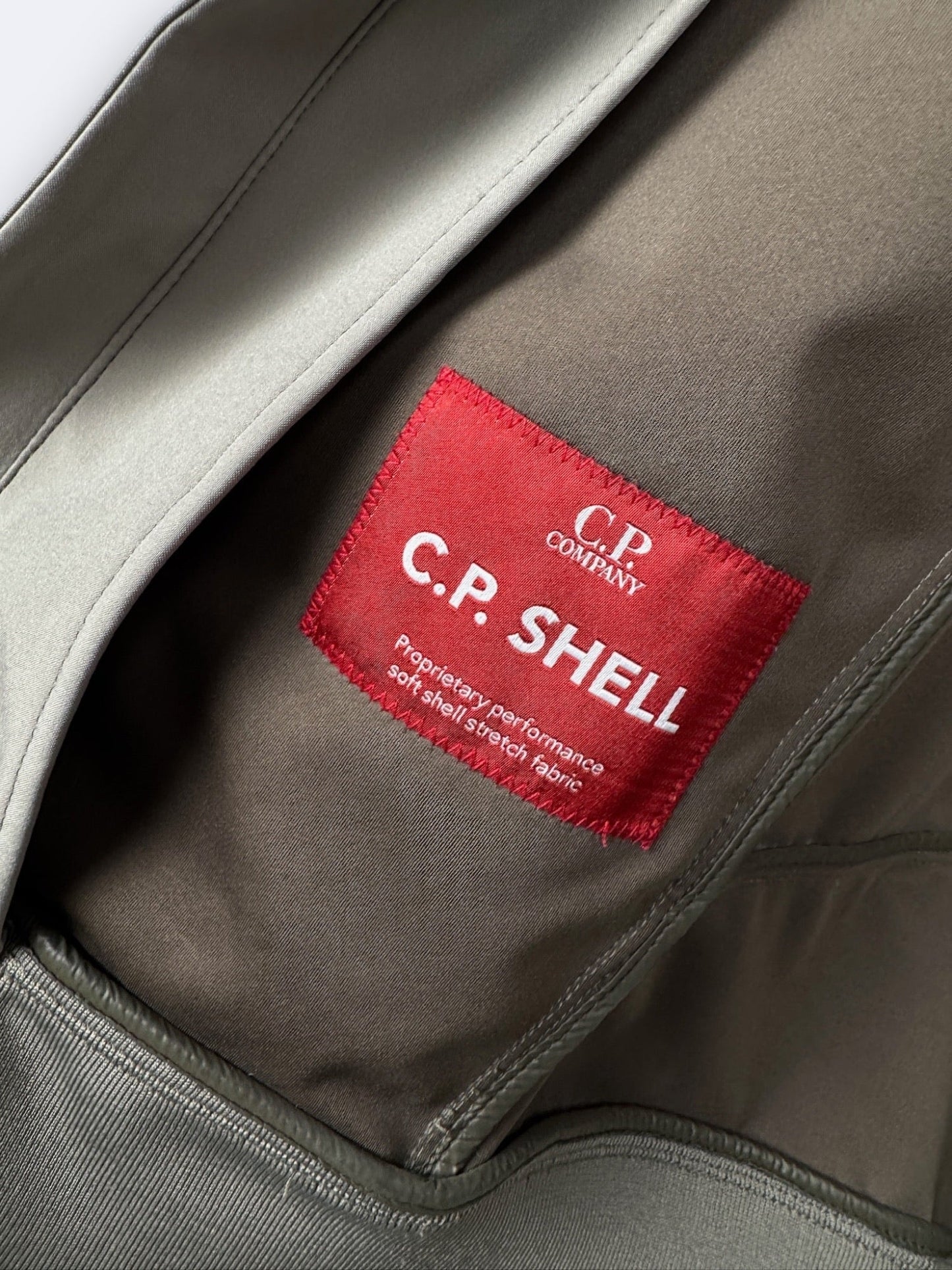 C.P. Shell-R C.P. Company - L Casual Area