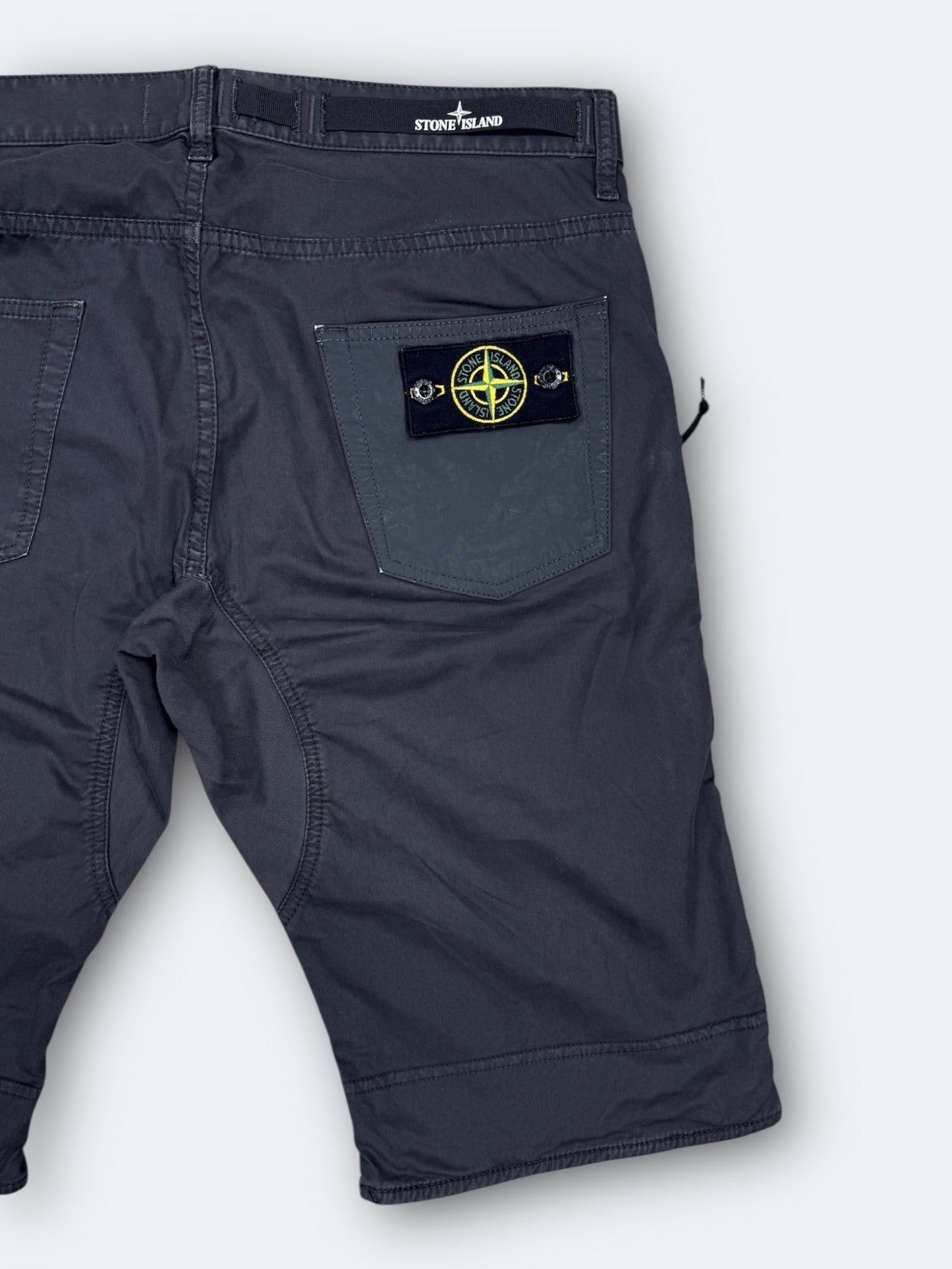 Short Stone Island - M Casual Area