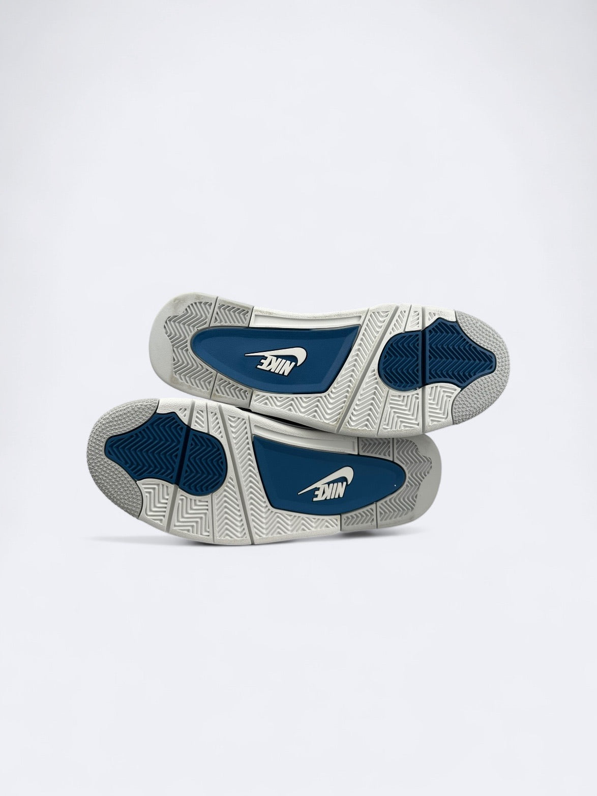 Air Jordan 4 Retro "Military Blue" - 43 Casual Area