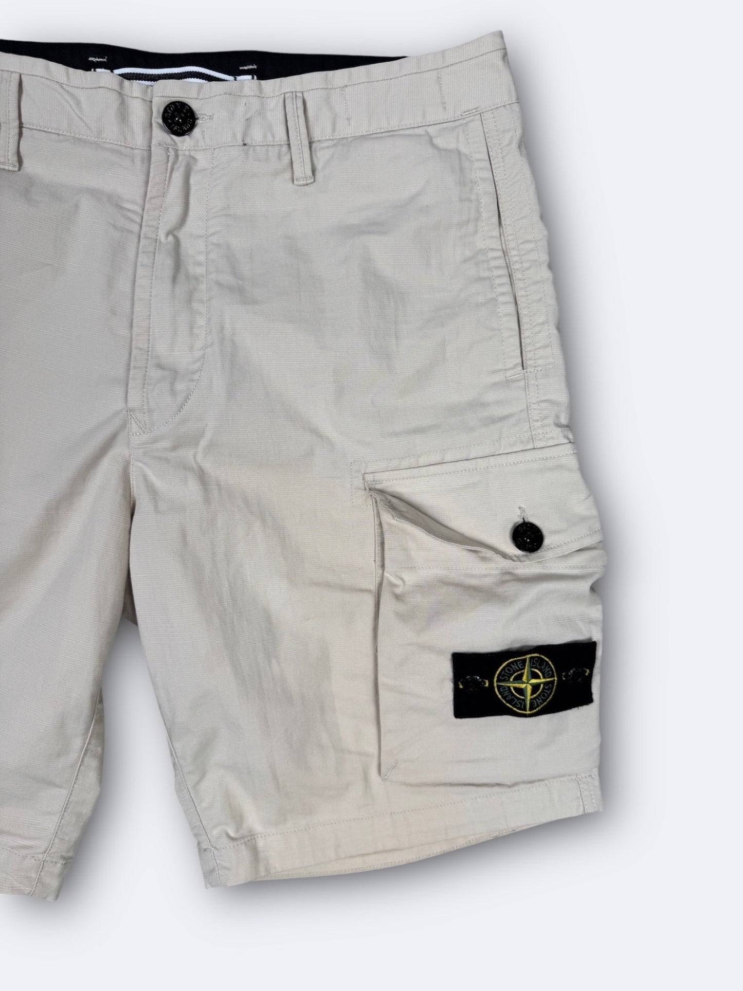Short Stone Island - M Casual Area