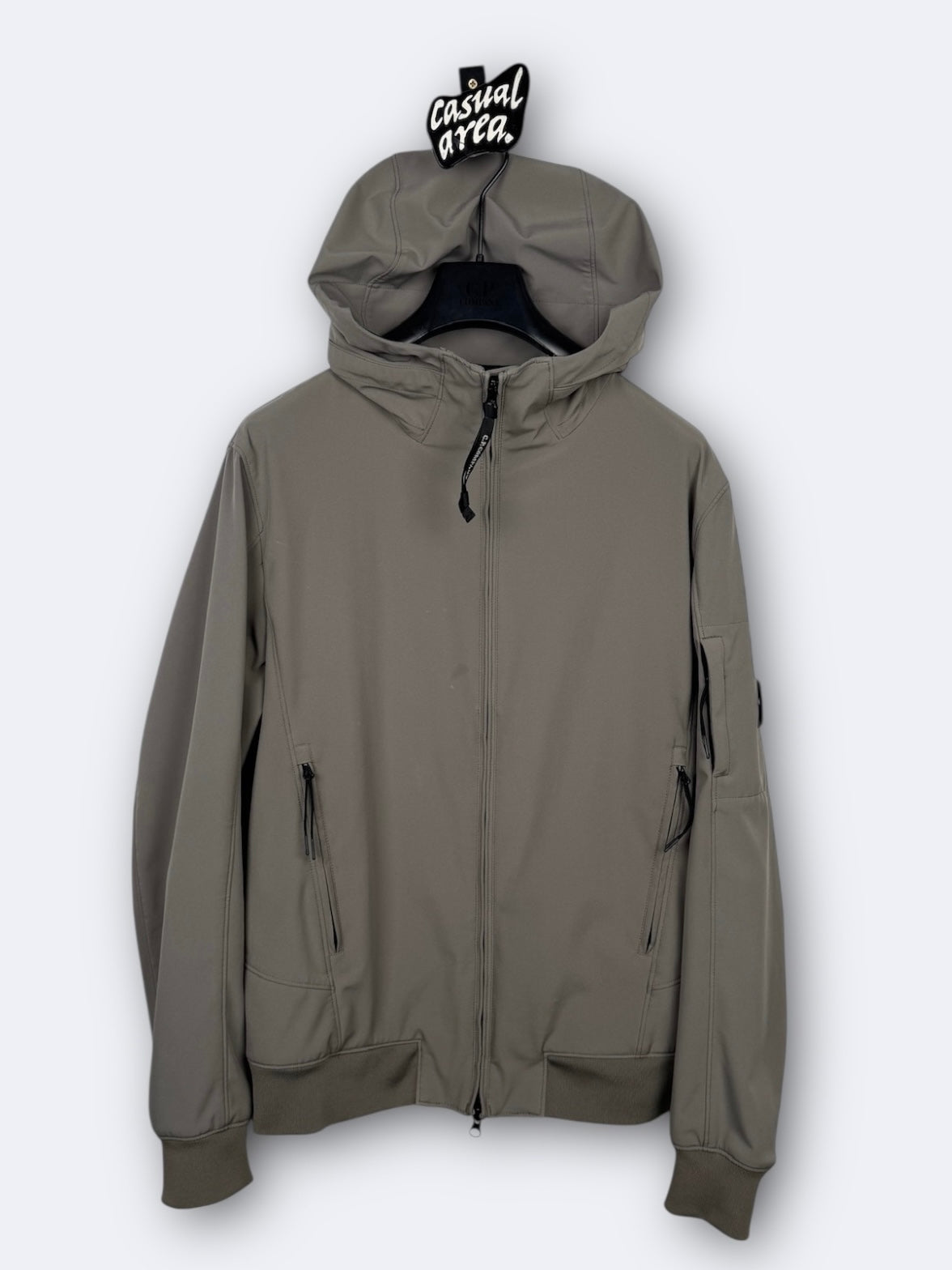 C.P. Shell-R C.P. Company - L Casual Area