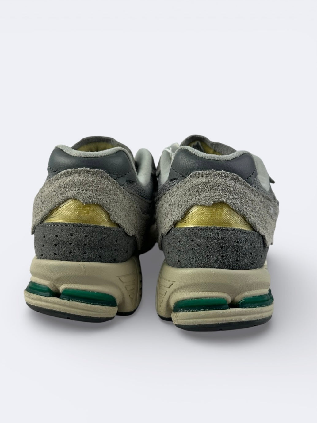 New Balance 2002R Protection Pack Rain Cloud - 43 Casual Area