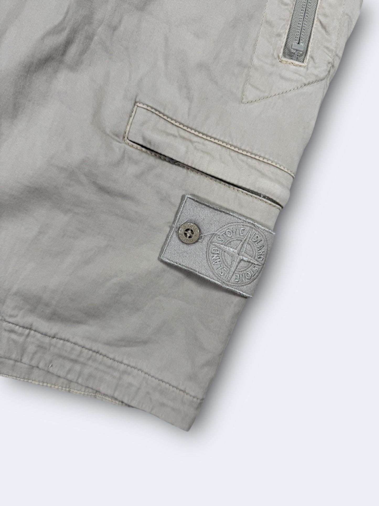 Short "Ghost" Stone Island - L Casual Area