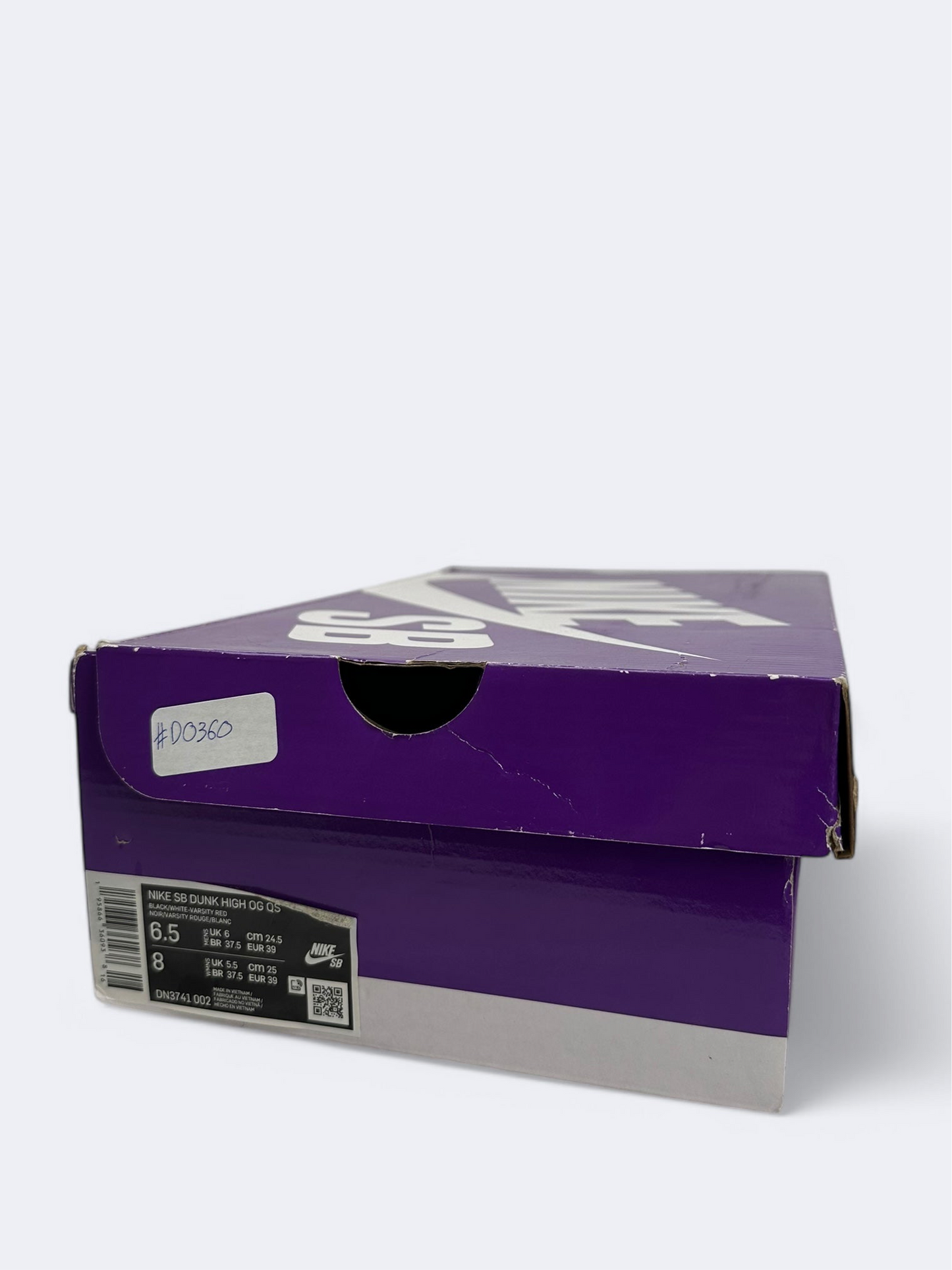 Supreme x Nike Dunk High SB "By Any Means" - 39 Casual Area