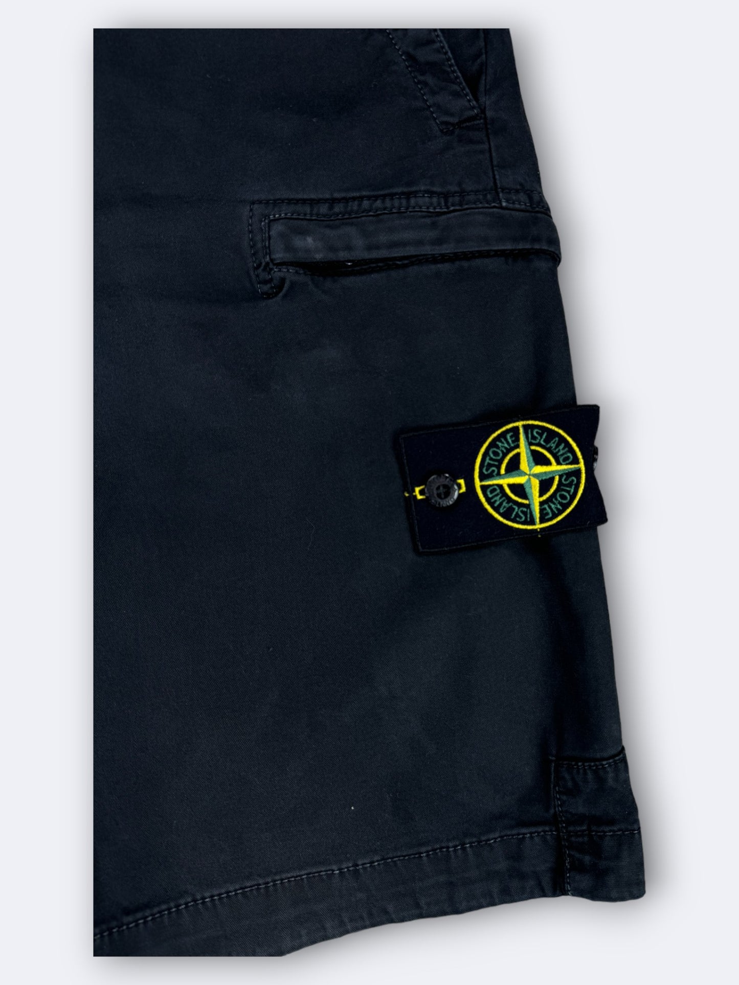 Short Stone Island - S Casual Area