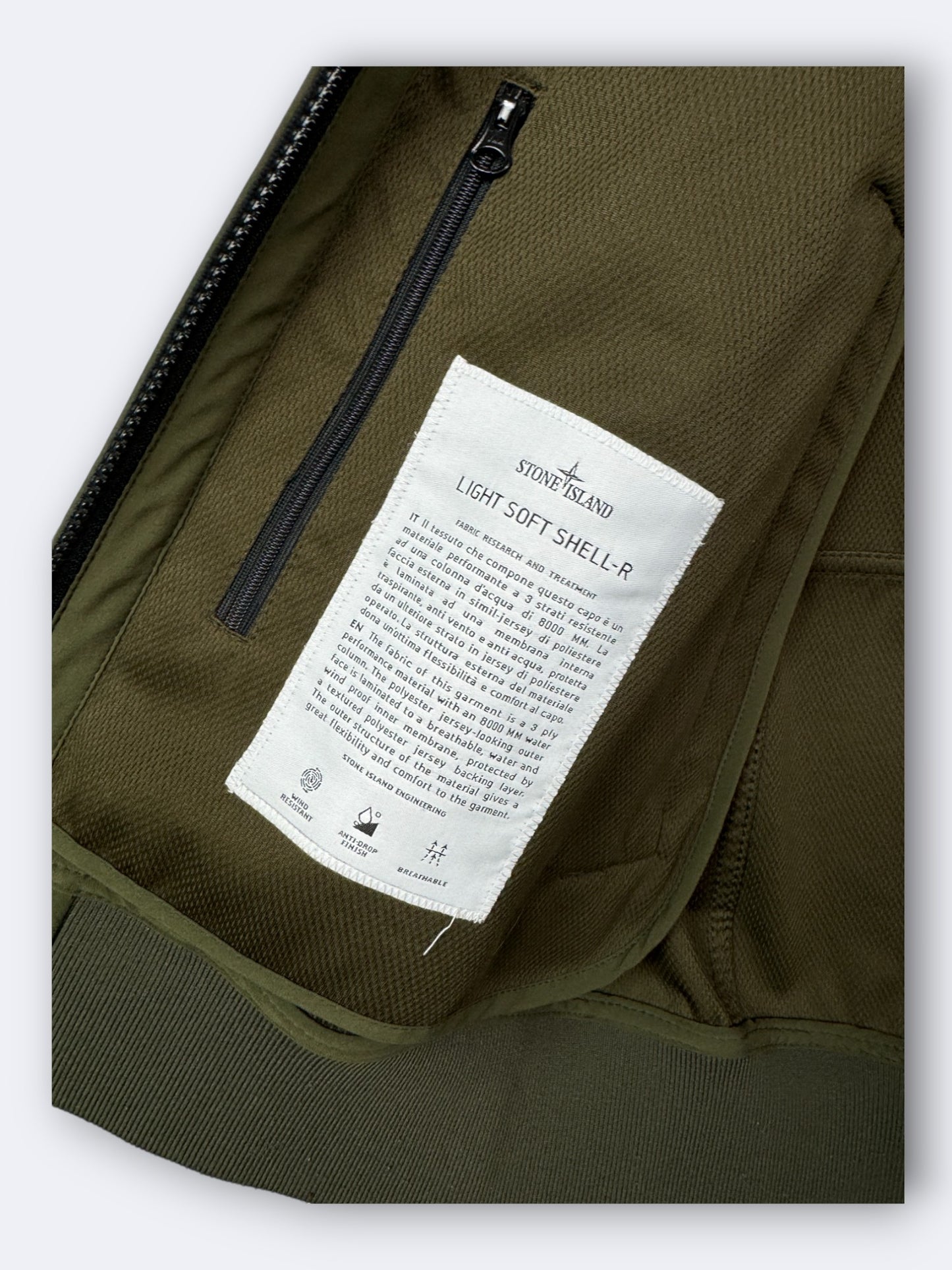 Light Soft Shell-R Stone Island - L Casual Area