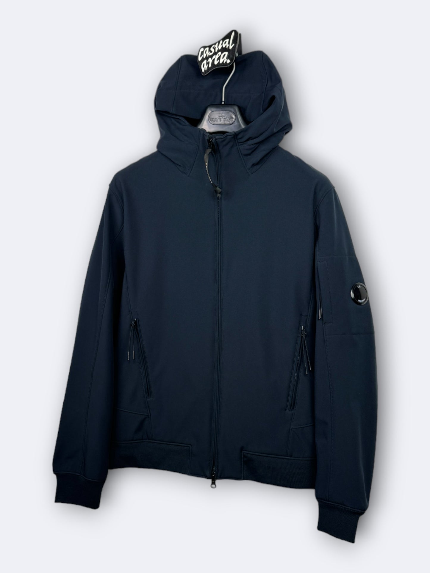 C.P. Shell-R C.P. Company - L Casual Area