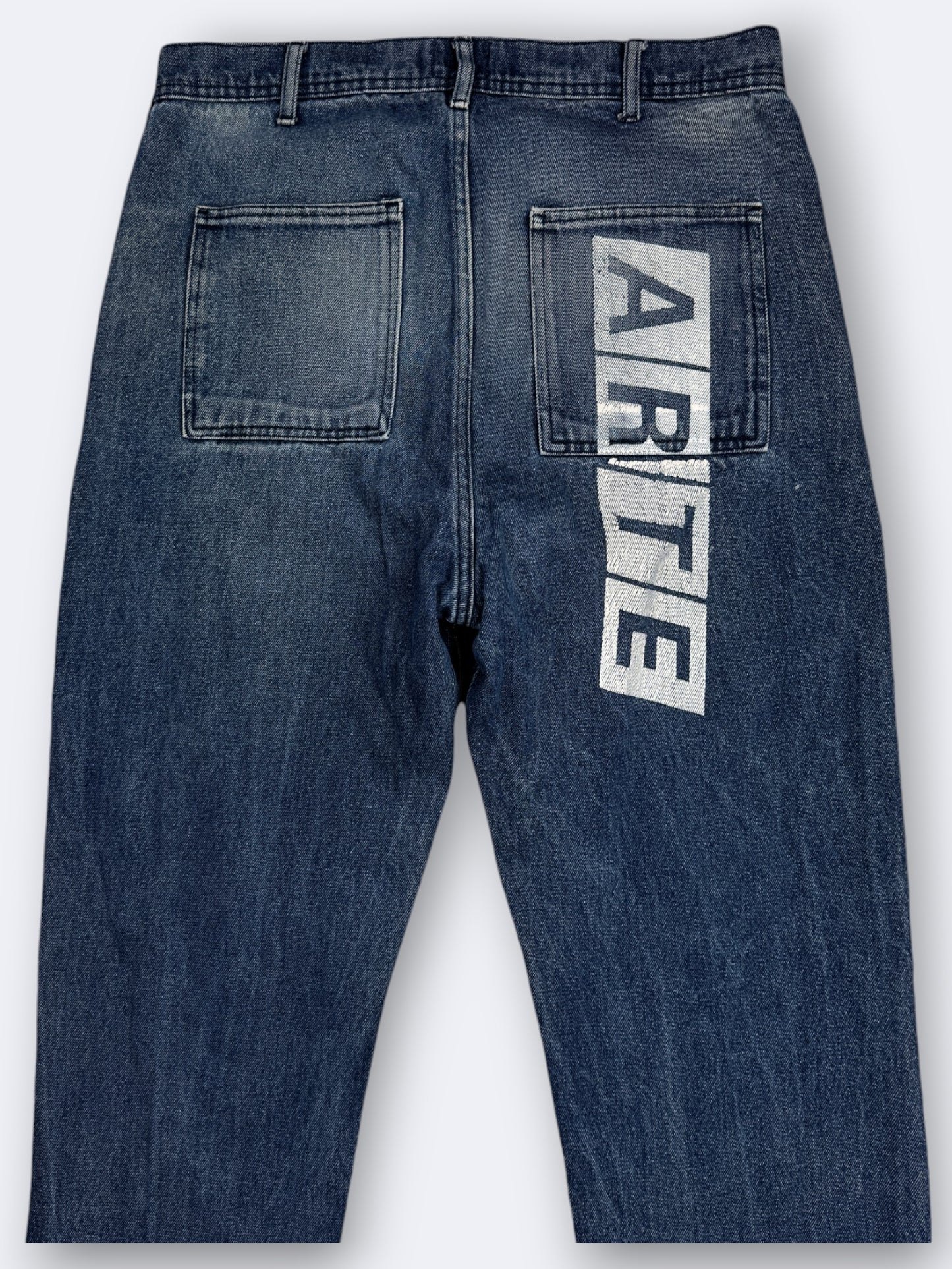 Jean Arte - M Casual Area