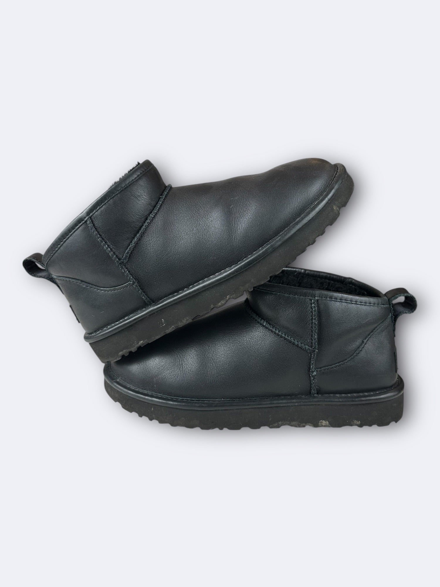Ugg Noir Montante - 40 Casual Area