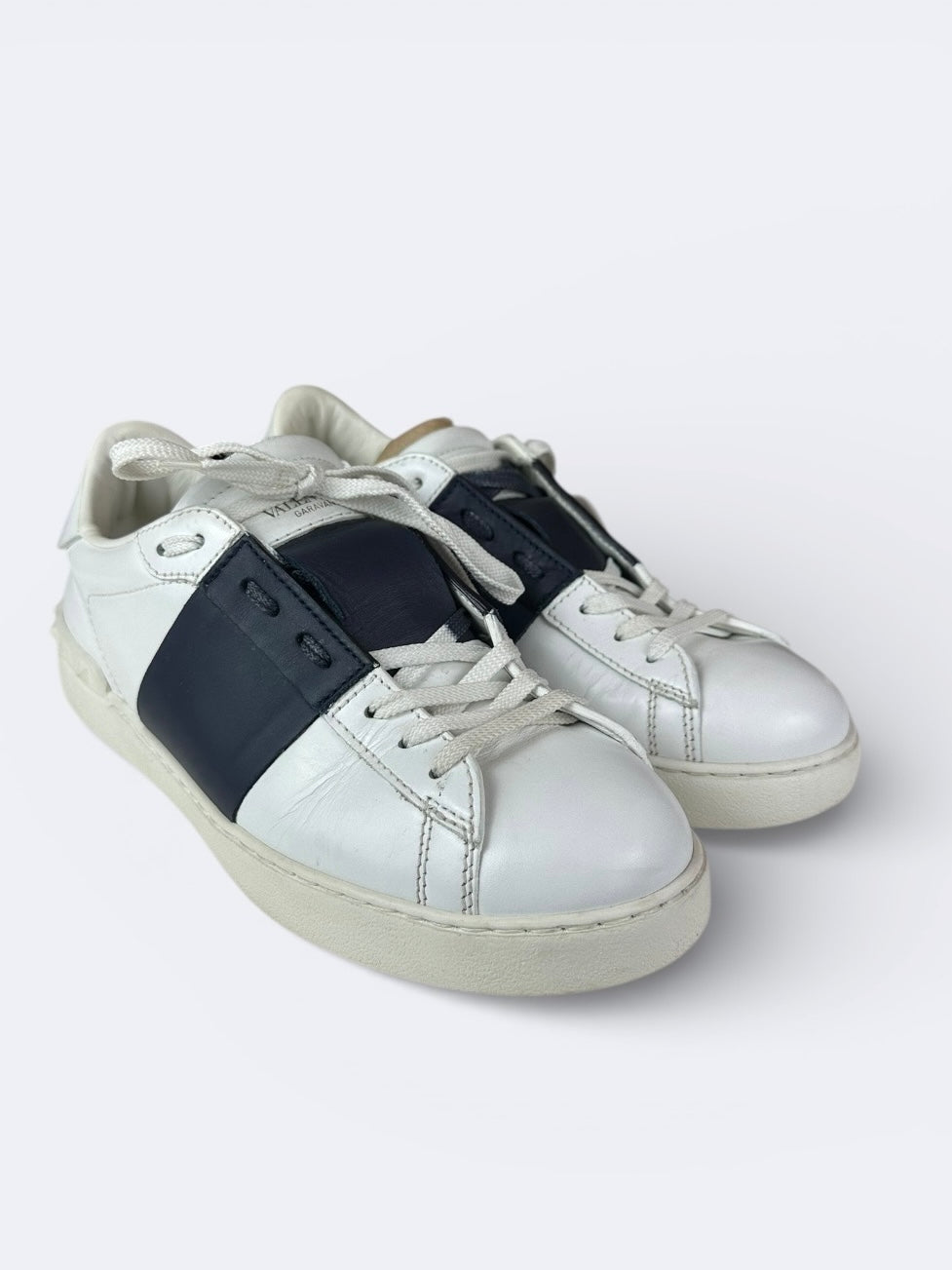 Valentino - 40 Casual Area