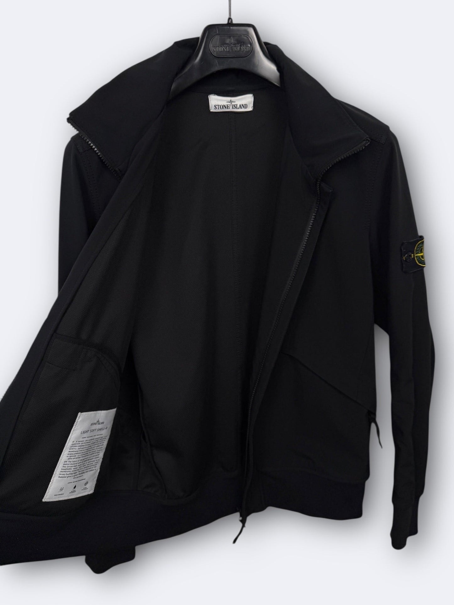 Light Soft Shell-R Stone Island - L Casual Area