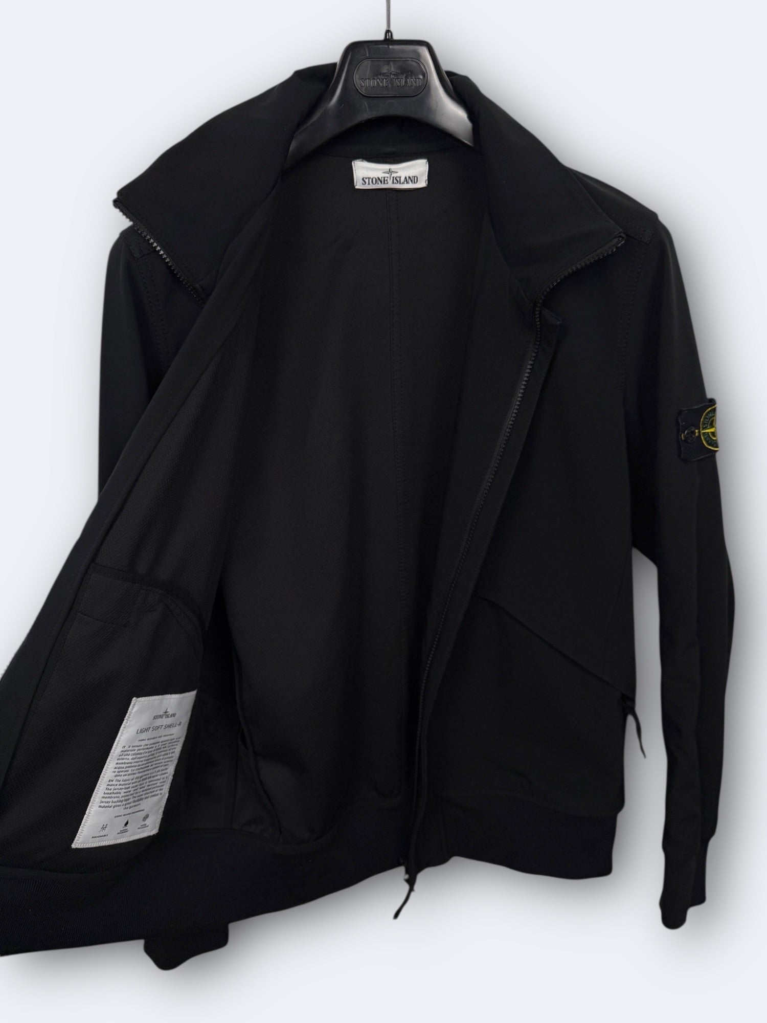 Light Soft Shell-R Stone Island - L Casual Area