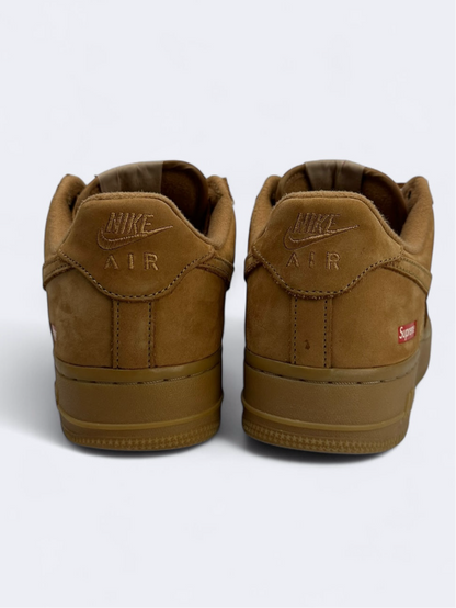 Supreme x Nike Air Force 1 "Box Logo Wheat" - 40,5 Casual Area