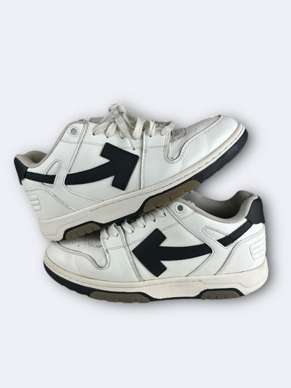 Off-White Out Of Office - 44 Casual Area