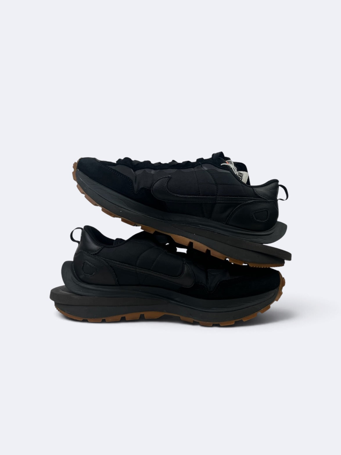 Sacai x VaporWaffle "Black Gum" - 45 Casual Area