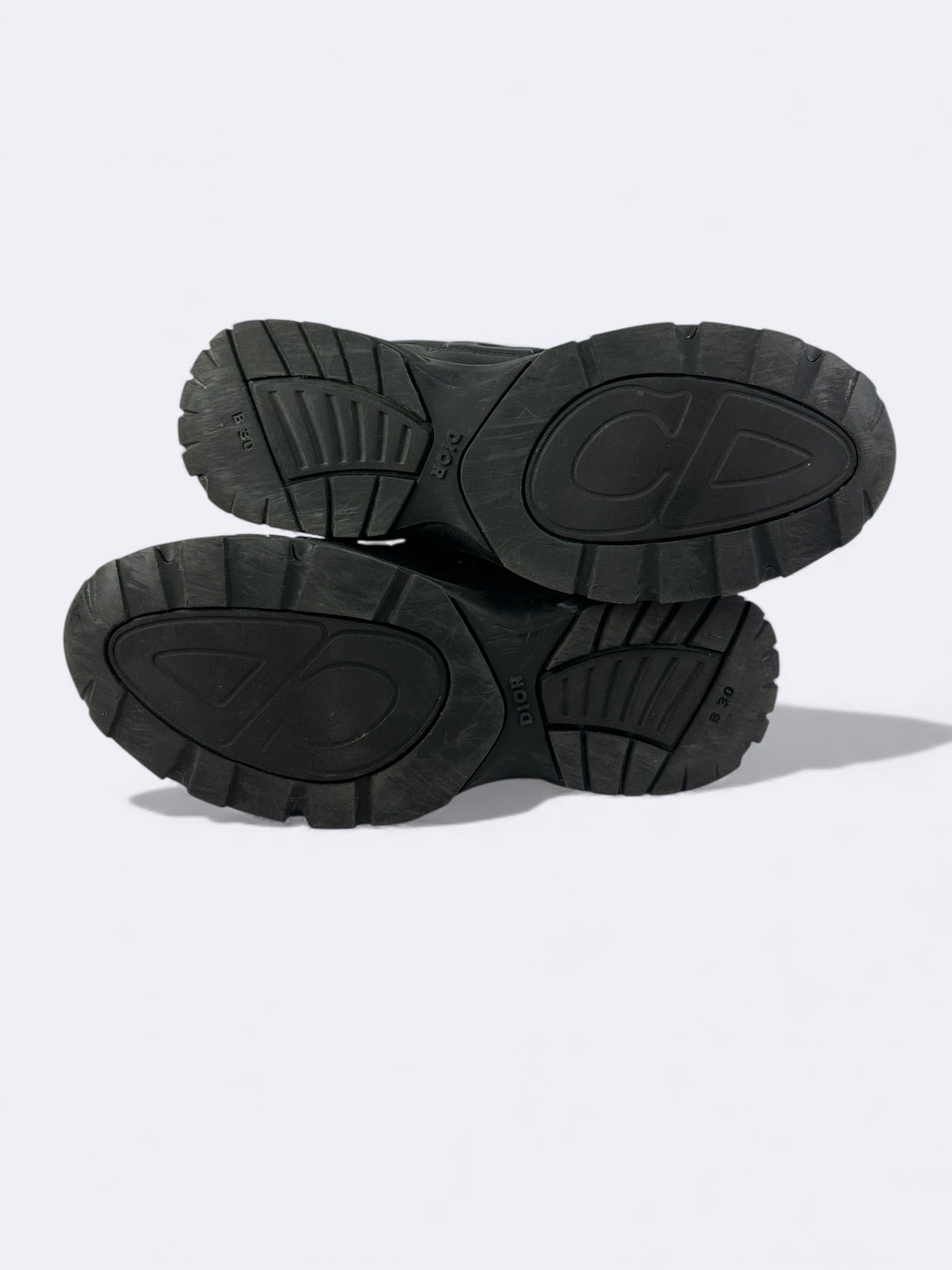 Dior B30 - 45 Casual Area