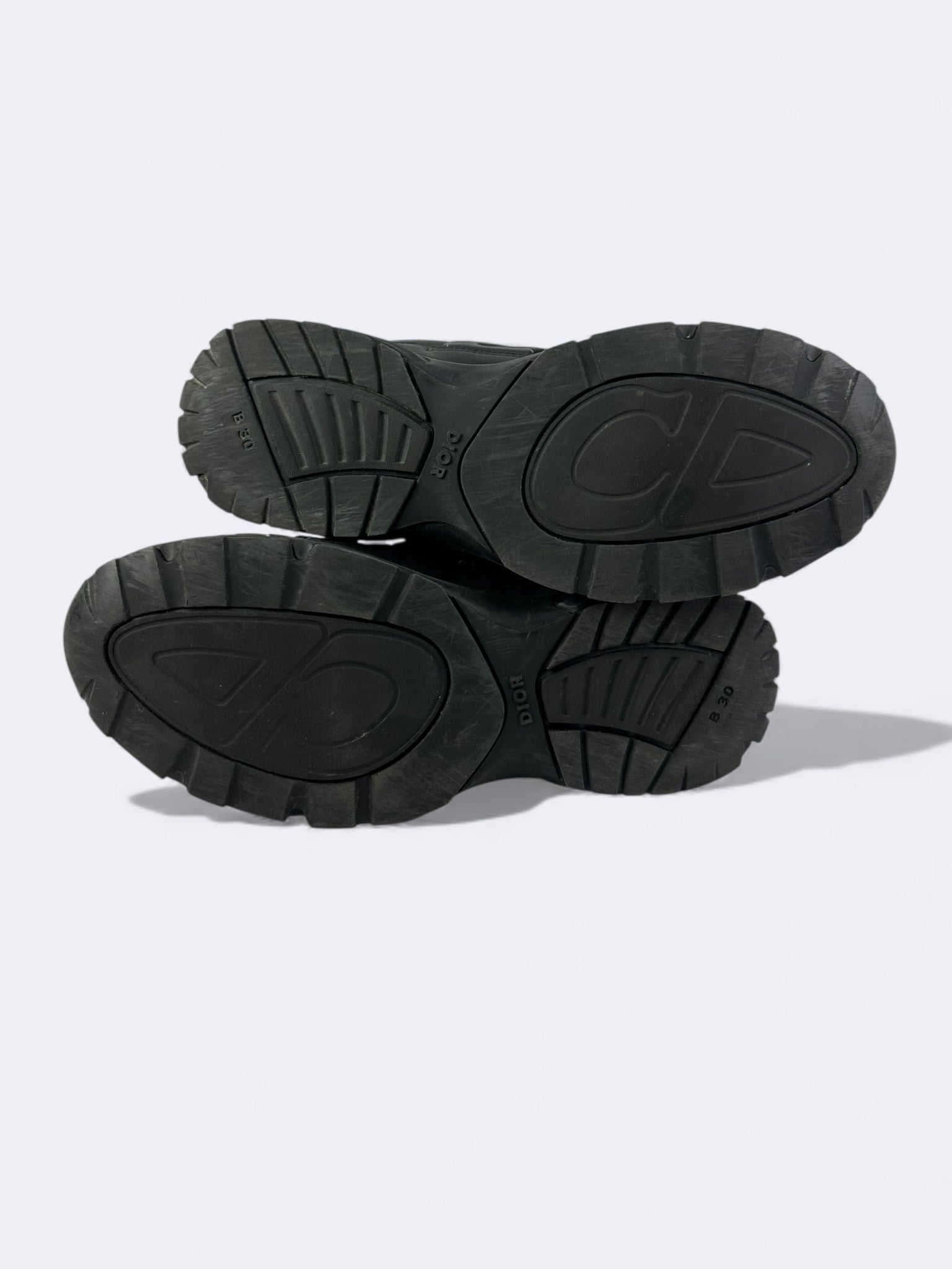 Dior B30 - 45 Casual Area