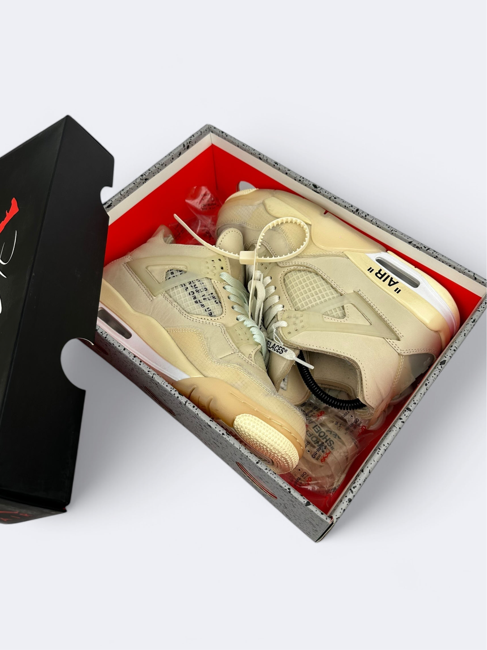 Off-White x Air Jordan 4 "Sail" - 38,5 Casual Area