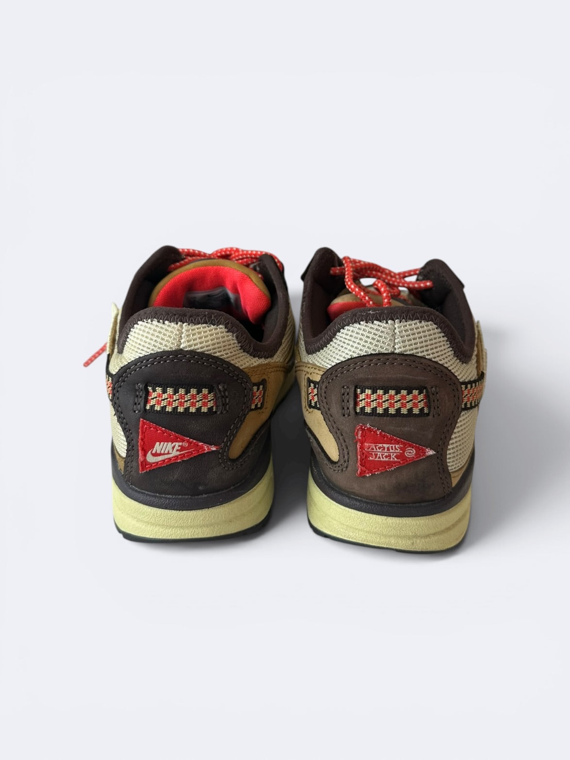 Travis Scott x Nike Air Max 1 "Baroque Brown" - 41 Casual Area