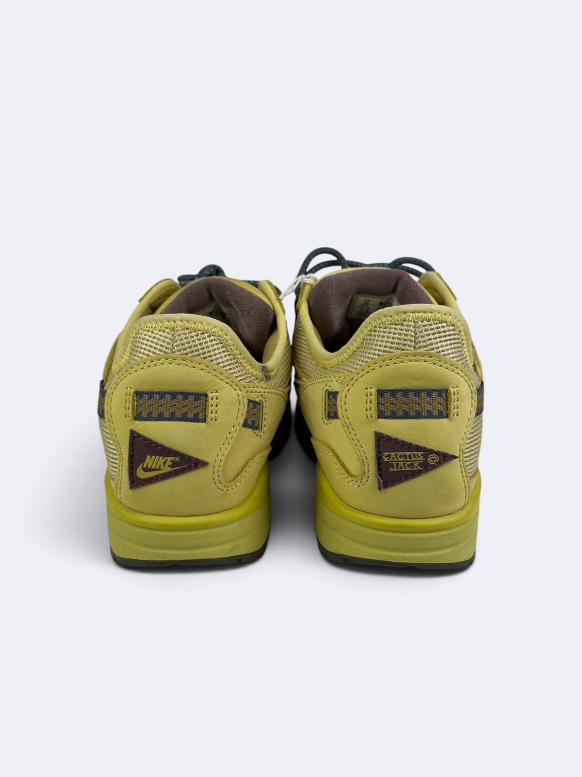Travis Scott x Nike Air Max 1 "Saturn Gold" - 44 Casual Area