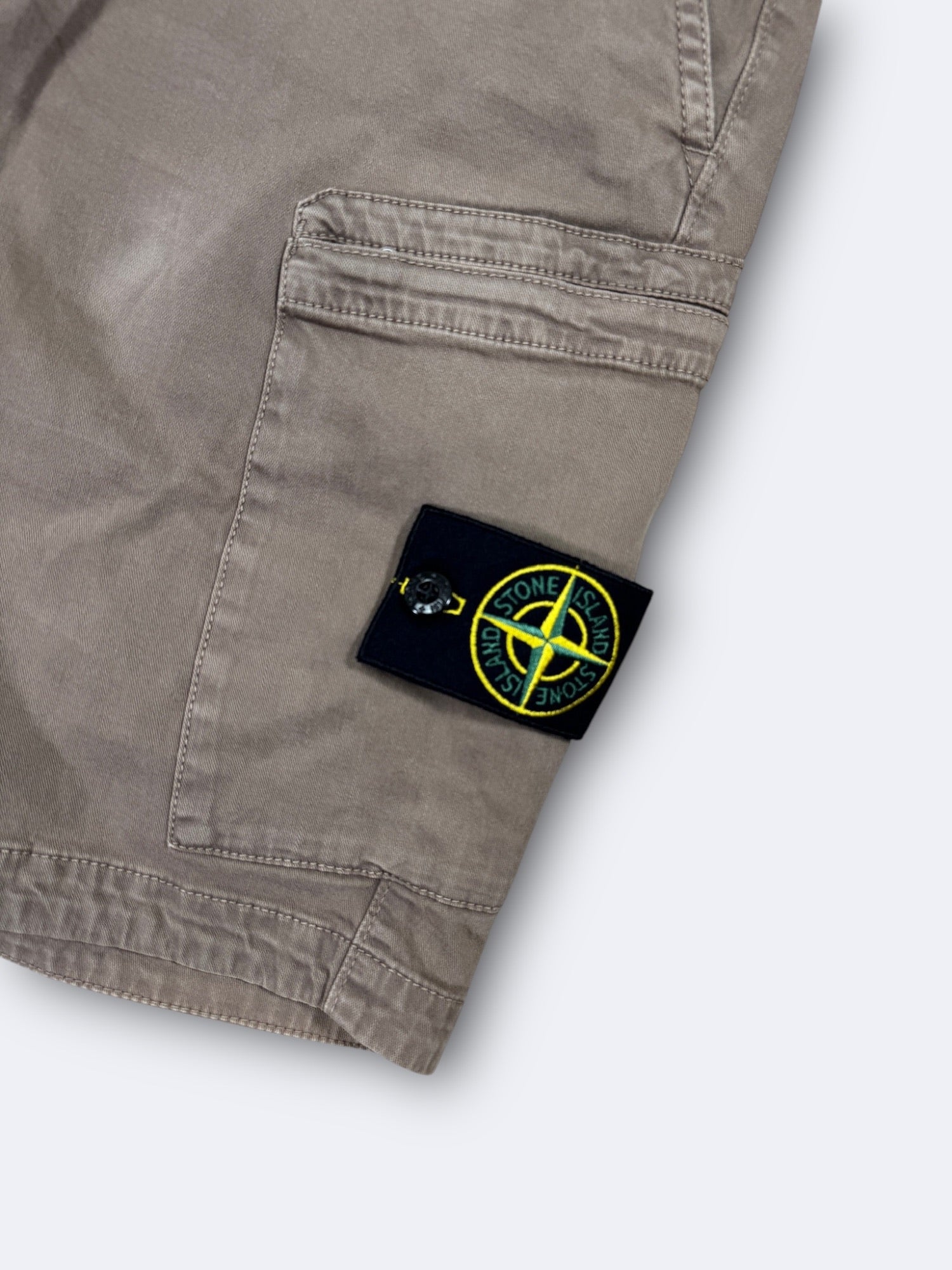 Short Stone Island - M Casual Area
