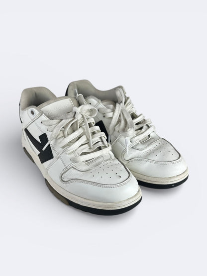 Off-White Out Of Office - 44 Casual Area