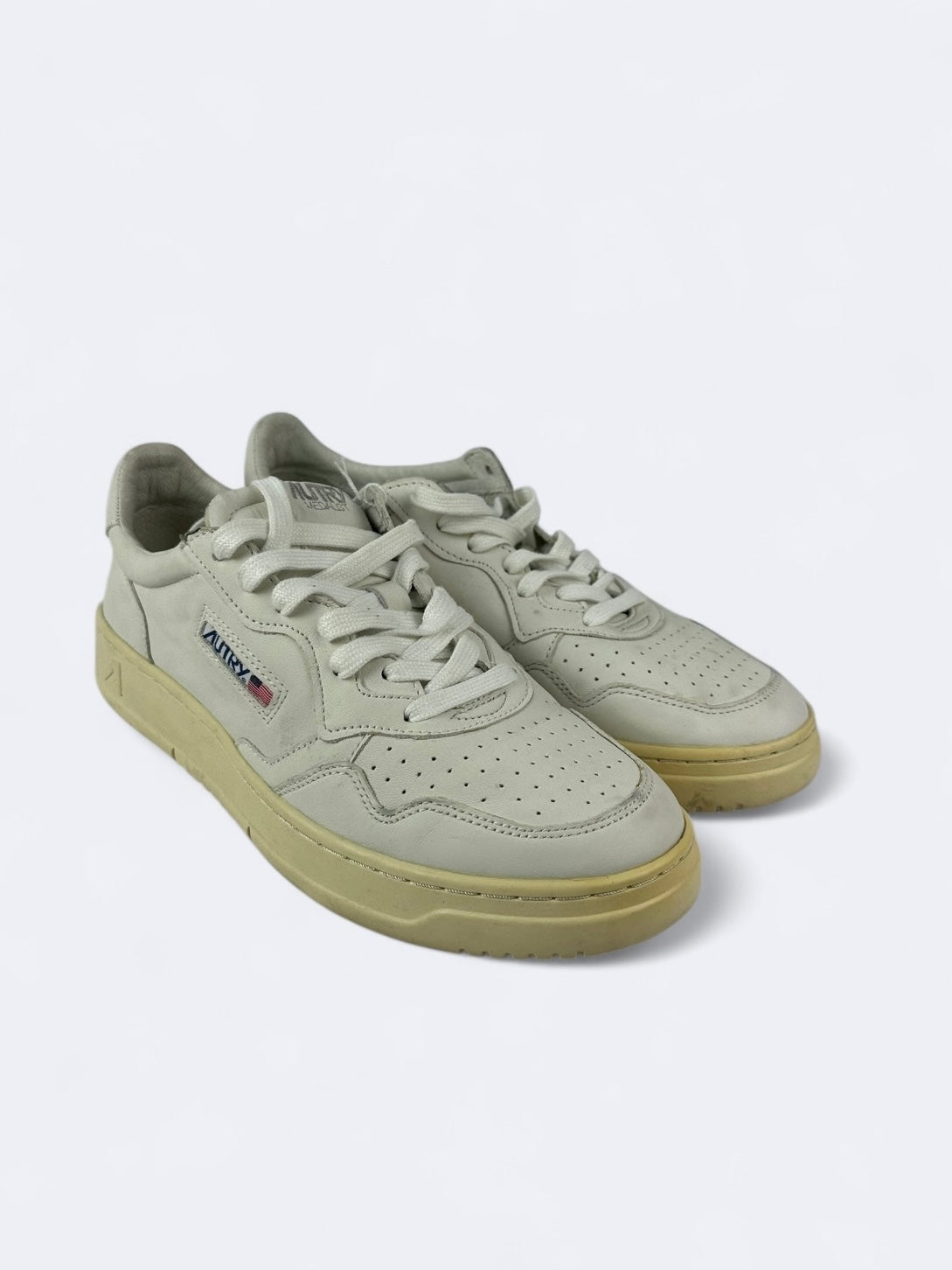 Autry Medalist - 43 Casual Area