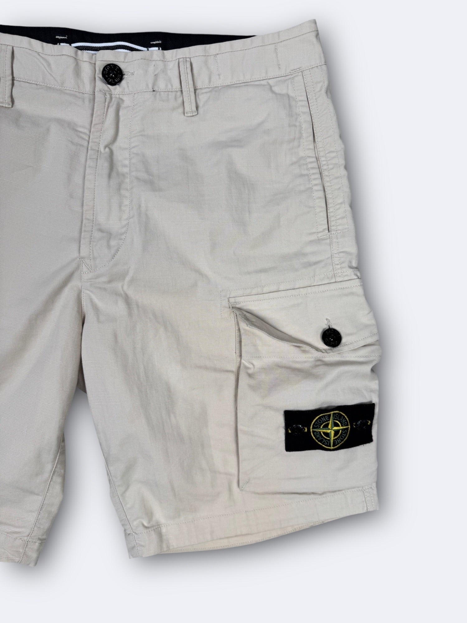Short Stone Island - M Casual Area