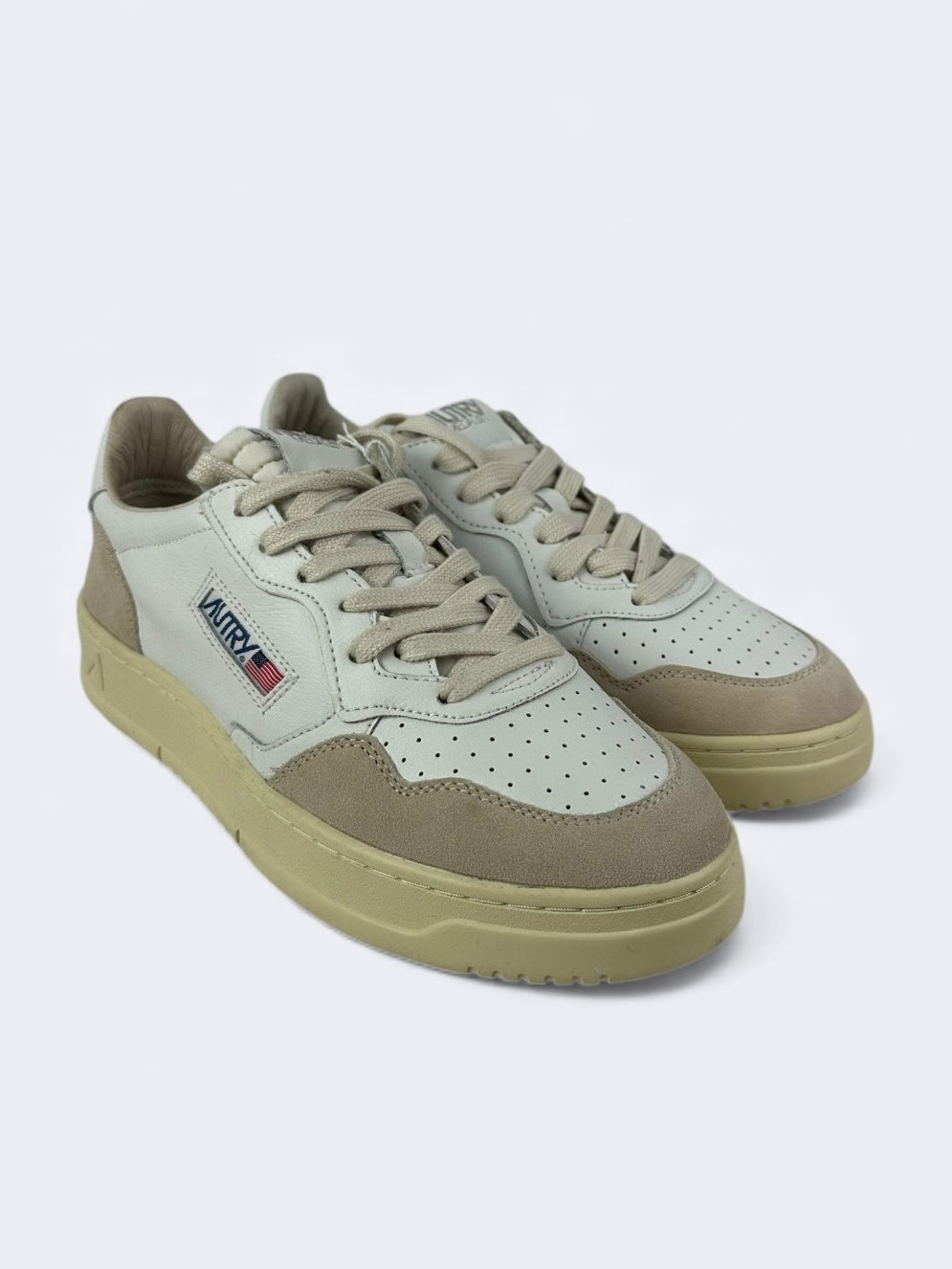 Autry Medalist - 41 Casual Area