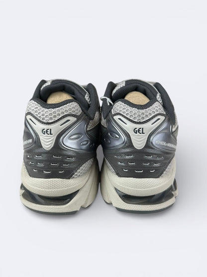 Asics Gel-Kayano 14 - 42,5 Casual Area