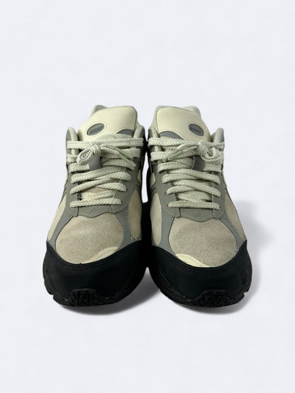 The Basement x New Balance 2002R Stone Grey - 40 Casual Area