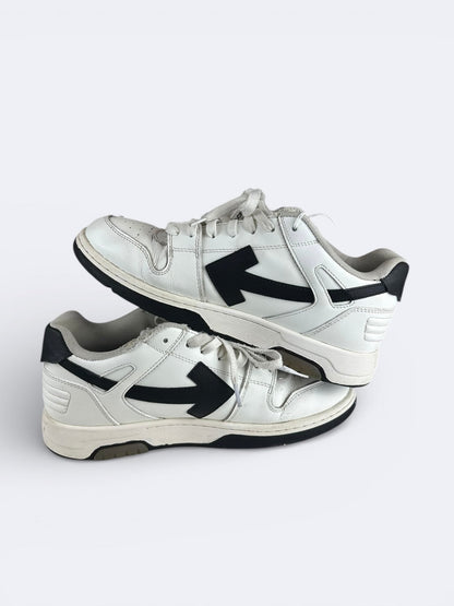 Off-White Out Of Office - 44 Casual Area