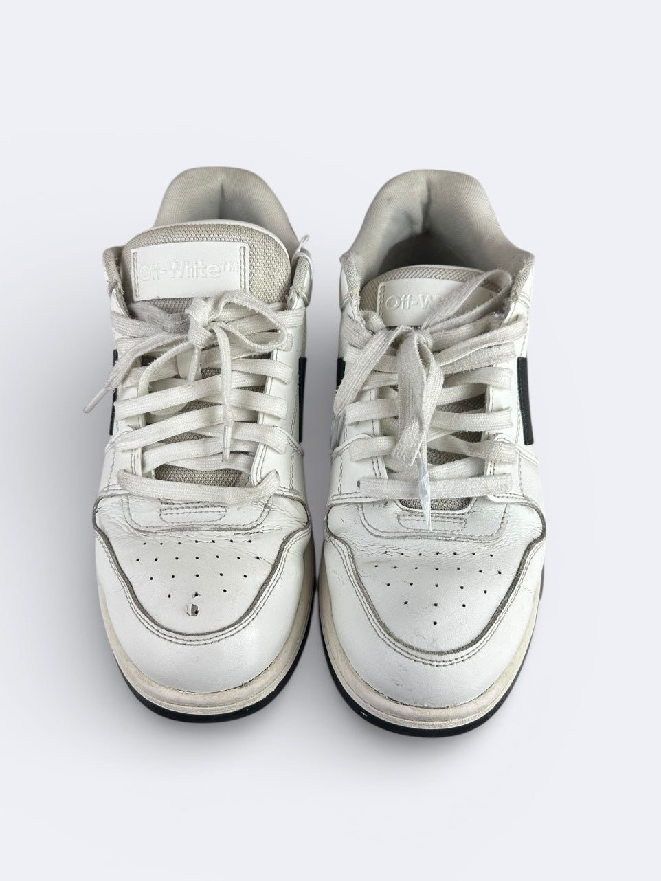 Off-White Out Of Office - 44 Casual Area