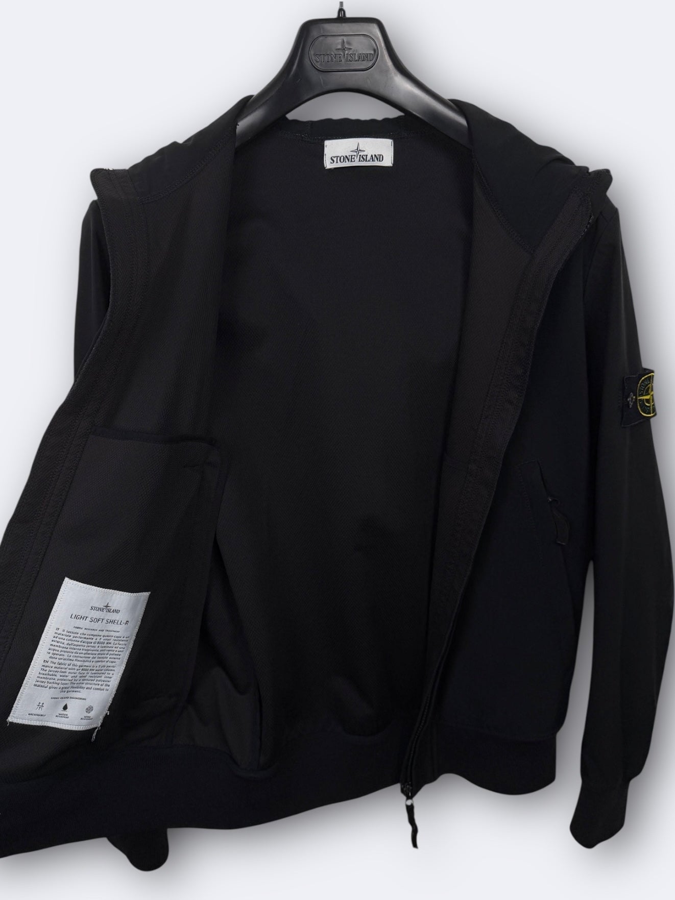 Light Soft Shell-R Stone Island - L Casual Area