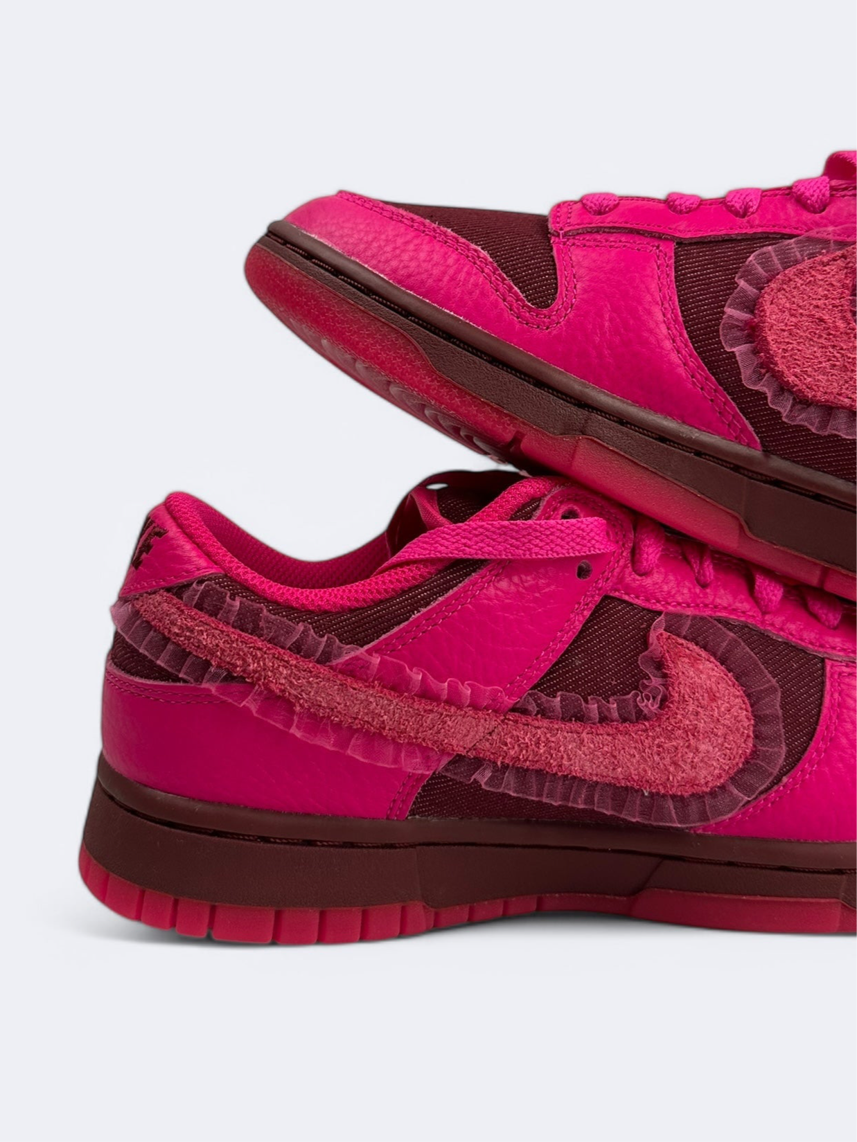 Nike Dunk Low "Valentine's Day" (2022) - 40 Casual Area