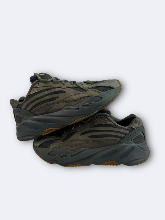 Adidas Yeezy Boost 700 V2 "Geode" - 42 Casual Area