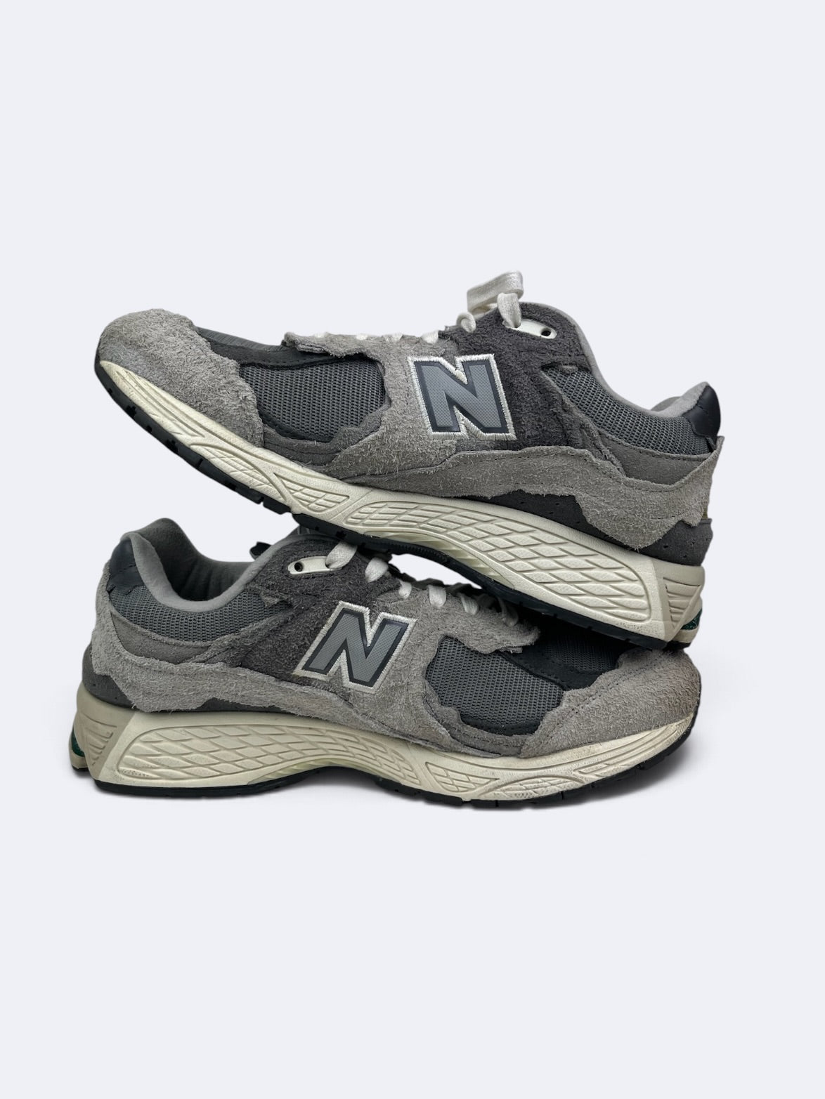 New Balance 2002R Protection Pack Rain Cloud - 42 Casual Area