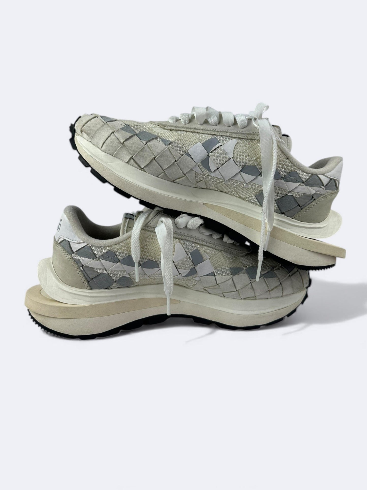 Sacai x Jean-Paul Gaultier x Nike Waffle Woven White - 43 Casual Area