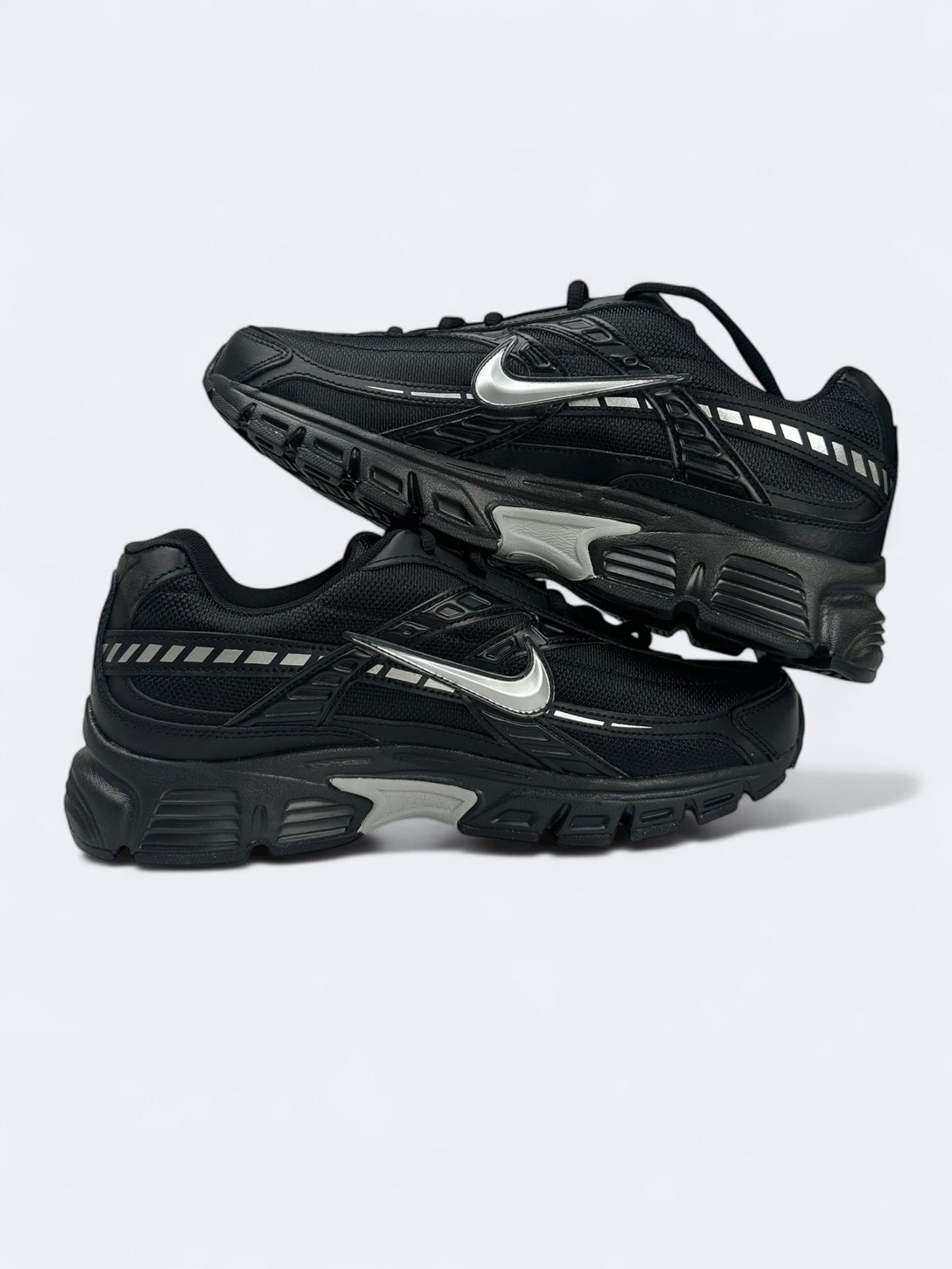 Nike Initiator Running Shoe "Black Metallic Silver" - 44 Casual Area