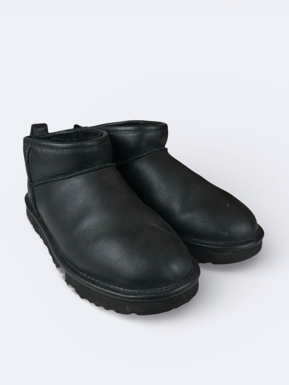 Ugg Noir Montante - 40 Casual Area