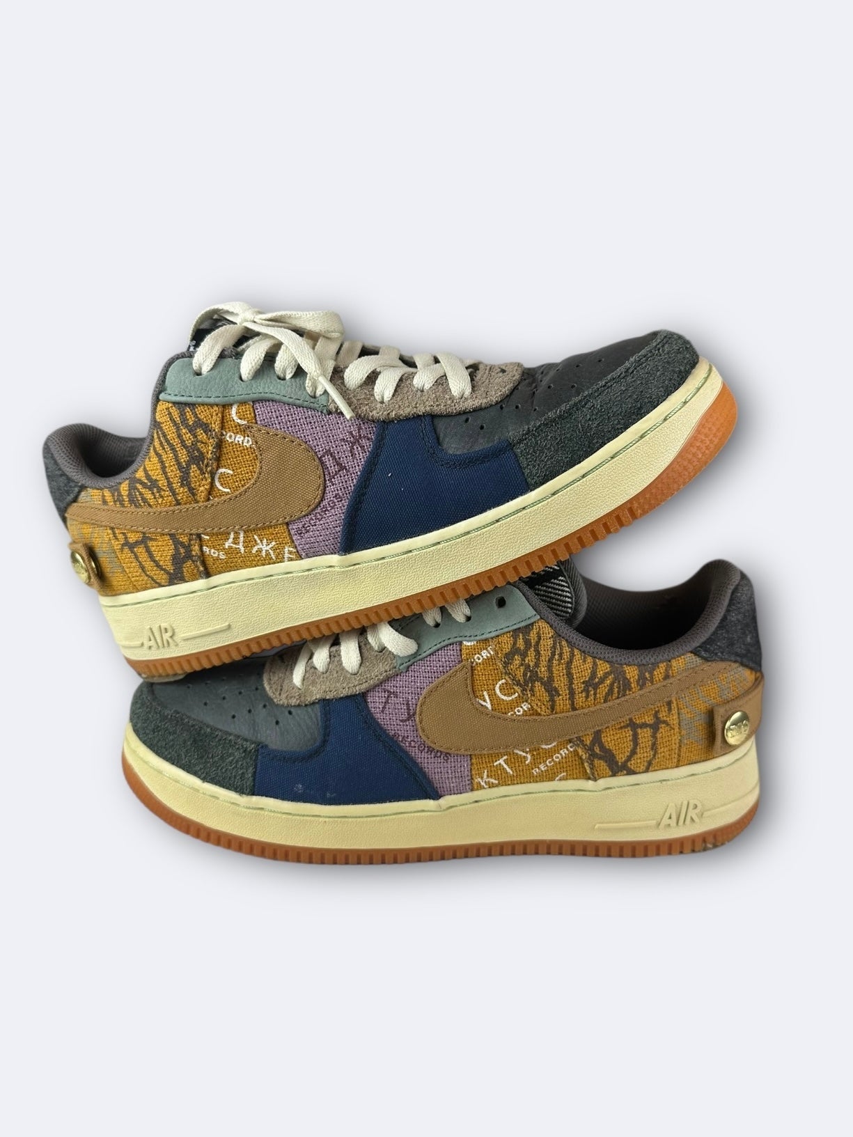 Travis Scott x Nike Air Force 1 Low "Cactus Jack" - 44 Casual Area
