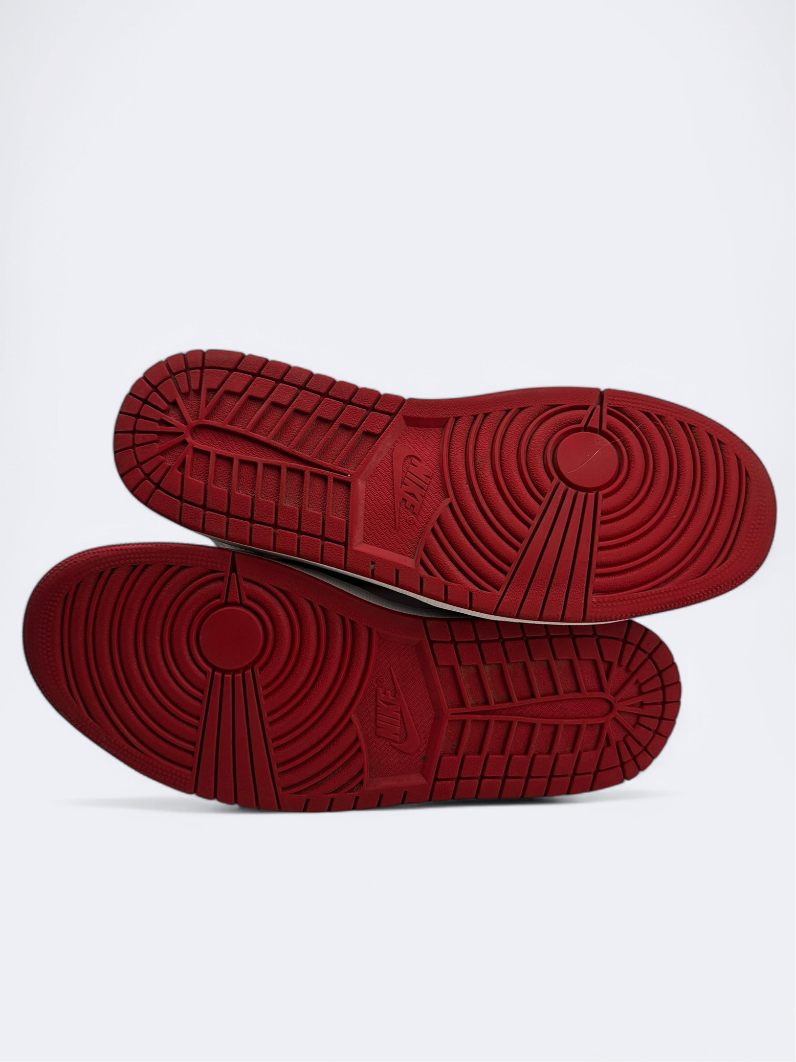 Air Jordan 1 Mid Black Fire Red - 45 Casual Area