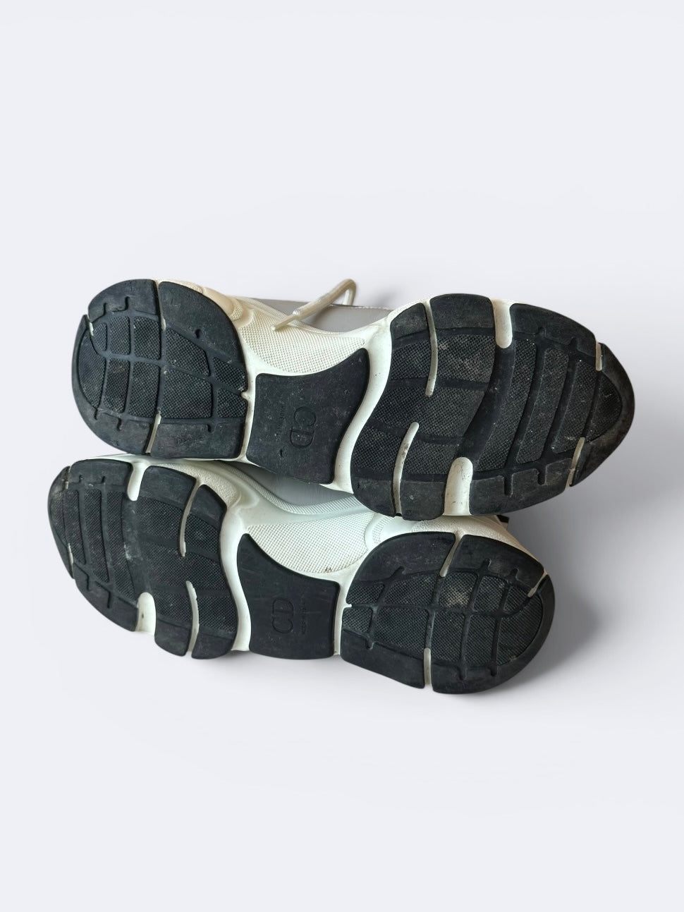Dior B22 - 41 Casual Area