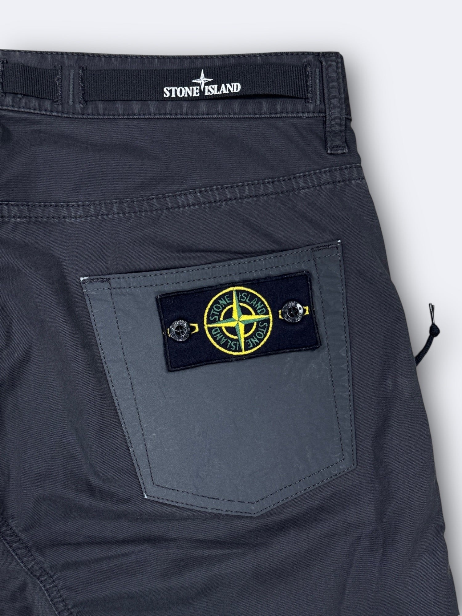 Short Stone Island - M Casual Area