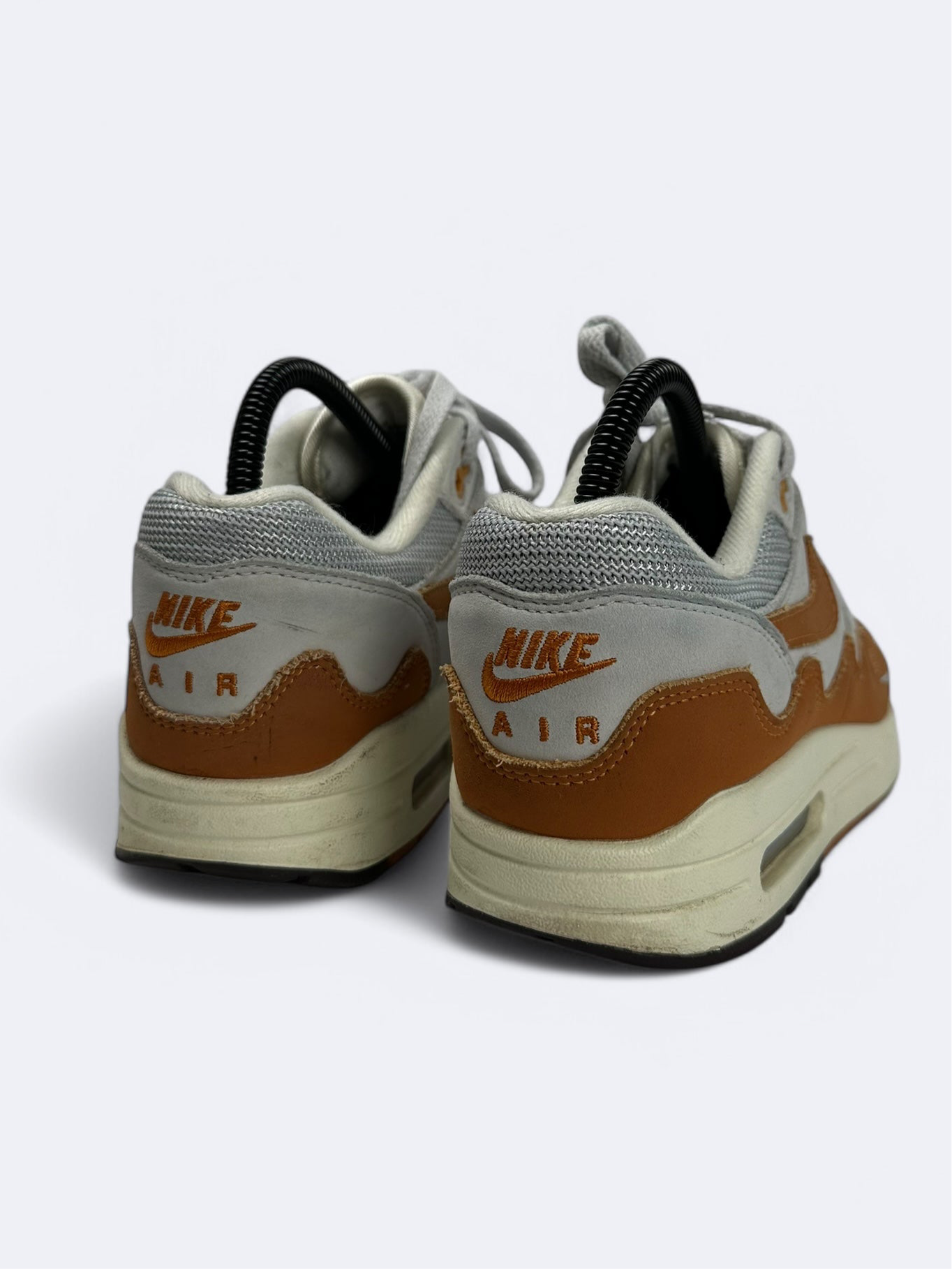 Patta x Nike Air Max 1 "Monarch" Casual Area