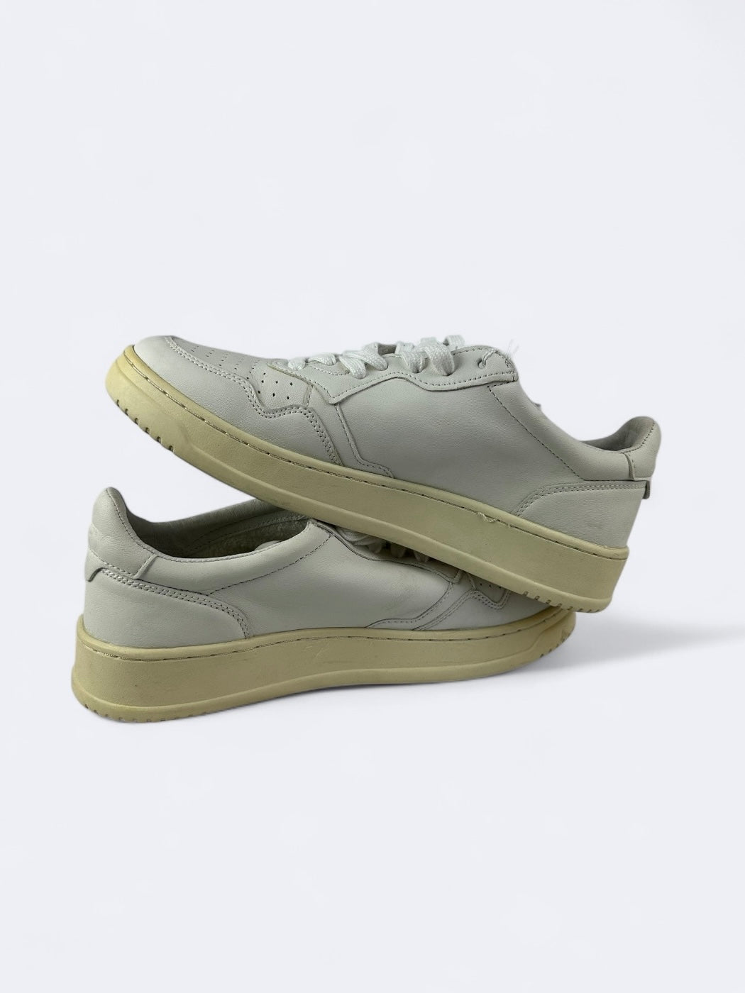 Autry Medalist - 43 Casual Area