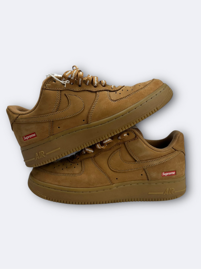 Supreme x Nike Air Force 1 "Box Logo Wheat" - 40,5 Casual Area